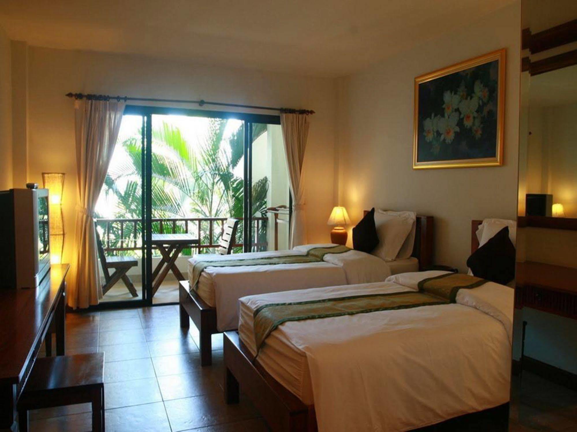 Anchana Resort & Spa Sam Roi Yot Exterior photo